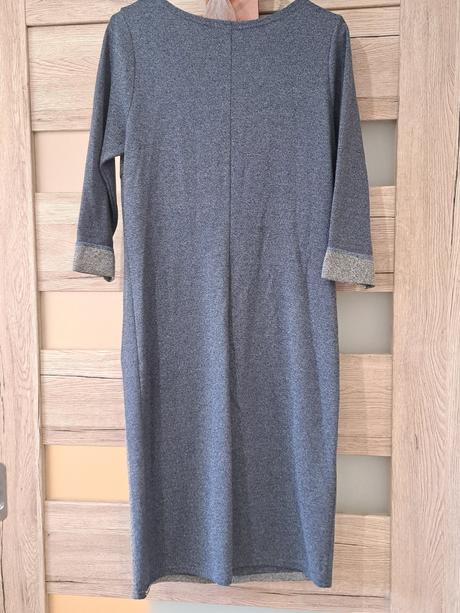Úpletové šaty, 40