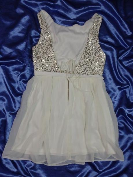 Kvalitné maslové šaty, 40