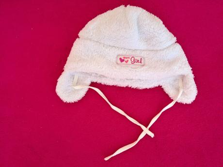 Pekná čiapočka v.46-48cm, rada,80