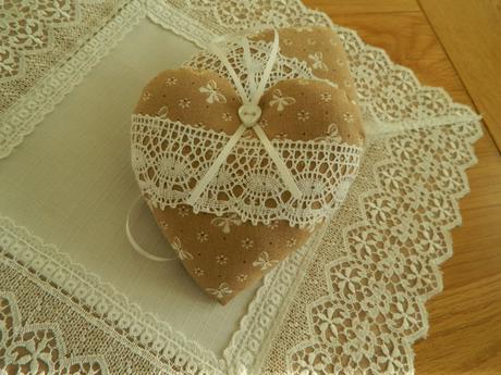 Látkové srdiečka na zavesenie 11cm x 11cm, 