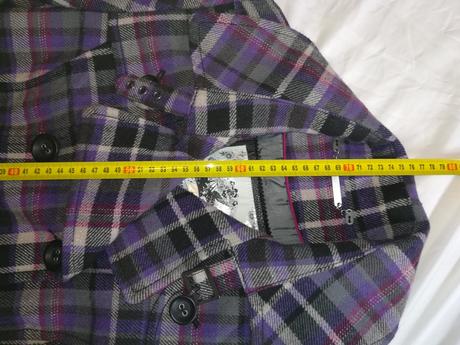 Dva krát oblečený kabát s dvojradom gombíkov, 40