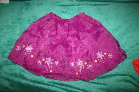 Tylova sukna, disney,140