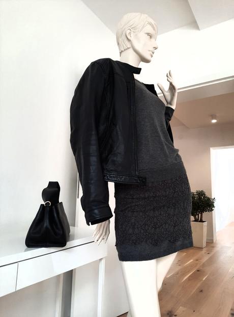 Svetrové šaty s krajkou xs/s, intimissimi,xs