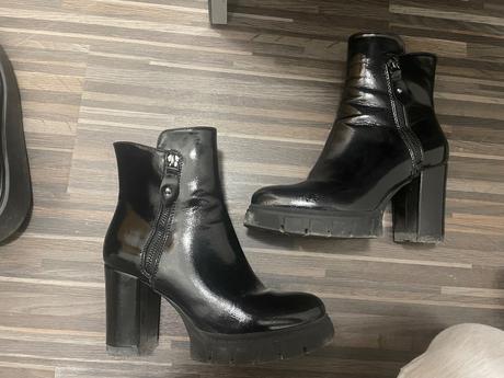 Štýlové čižmy na opätku, 38