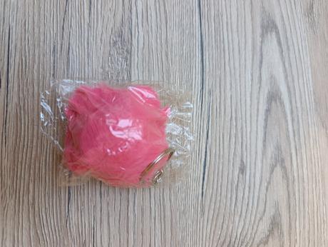 Prívesok pom - 8 farieb, 