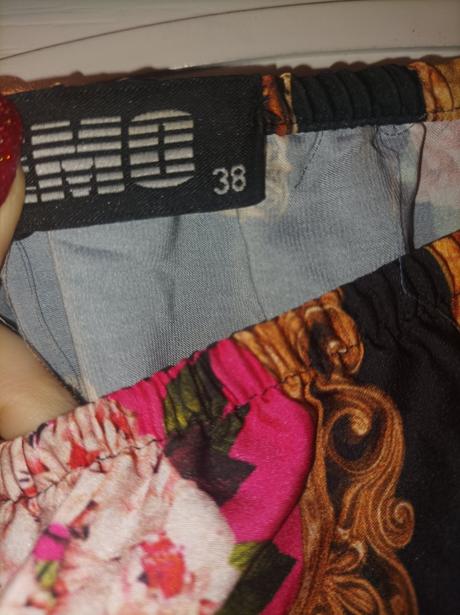 Spoločenské šaty, m