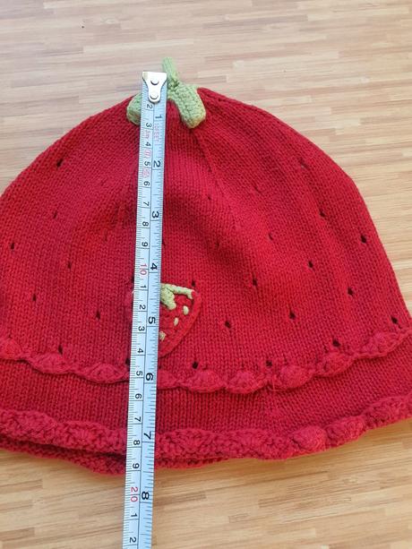 Prechodna jahodkova ciapocka, h&m,86