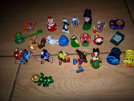 Postavičky z kinder vajíčok,