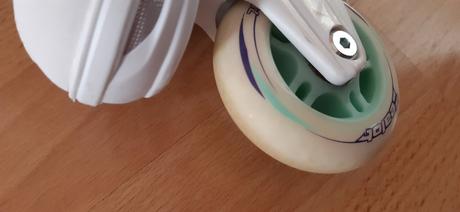 Kolieskové korčule + chrániče, zealot,40