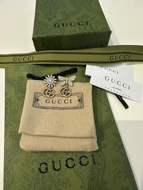 Krásne nové náušnice gucci v komplet balení, gucci