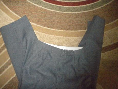 Šedé oblekové nohavice, 38