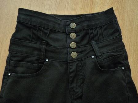 Gombiky a vysoky pas, 158