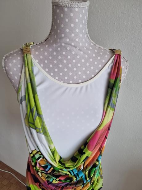 Farebný elastický top joseph ribkoff 38, 38