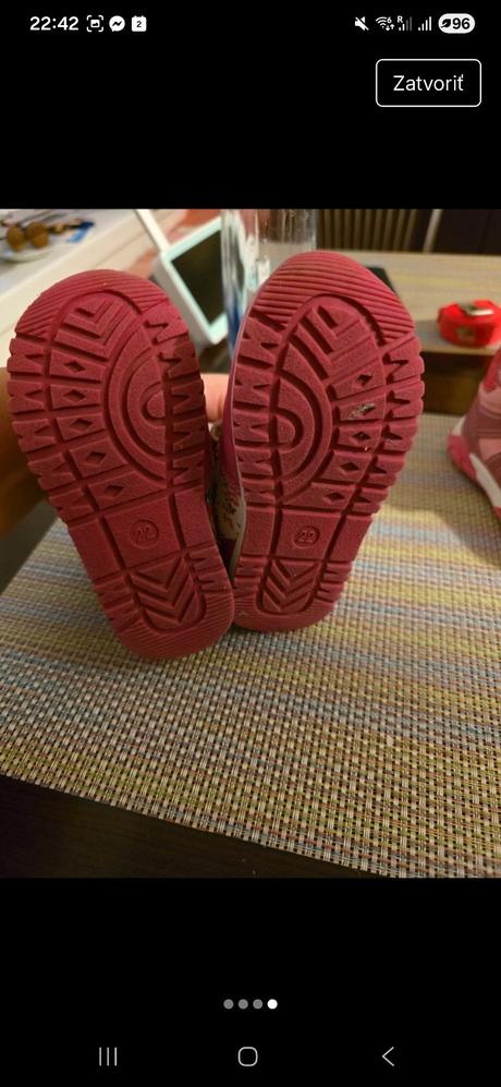 Dievčenské tenisky na suchý zips, cupcake,22