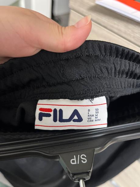 Kratasy, fila,m
