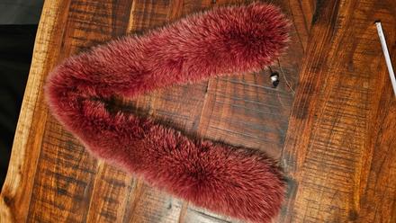 Kožušinový šál, golier na kabát alebo kapucňu, 