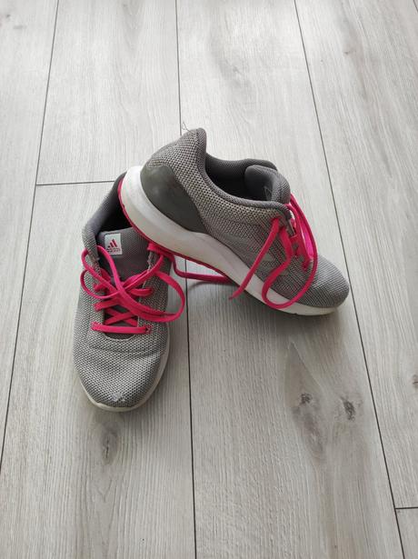 Botasky, adidas,38