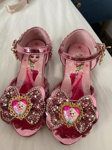 Frozen sandálky, 26