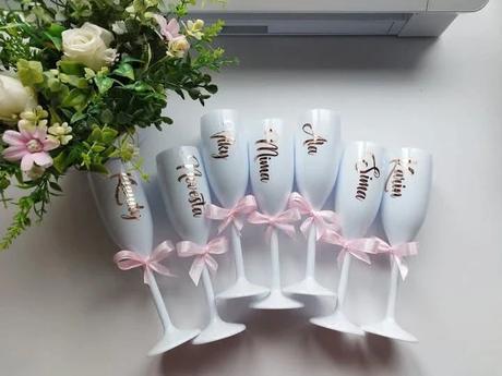 Poháre s vlastným textom a farbou, 