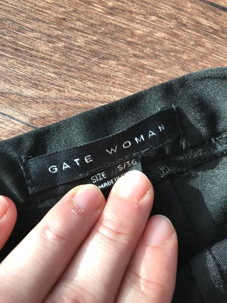 Dámska sukňa s, gate,s