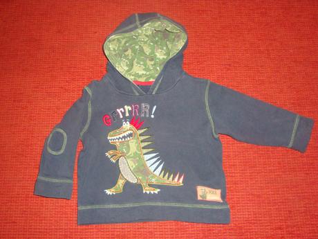 Mikina s drakom, next,86