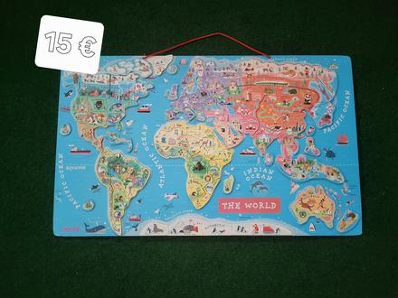 Jahod magnetická mapa sveta,