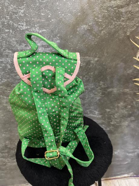 Kabelka-ruksak benetton, benetton