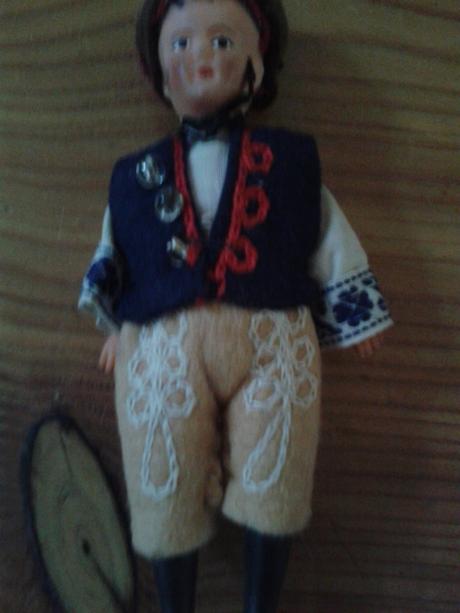 Retro krojo babiky spolu 30 eur,