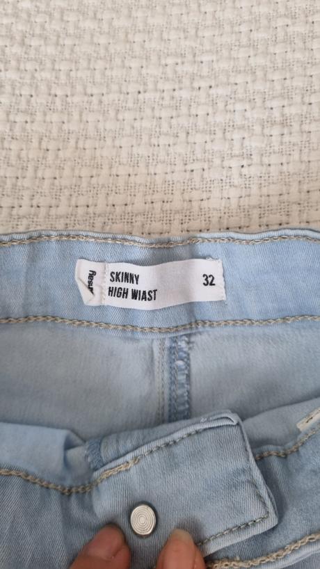 Dievčenské rifle sinsay 32, 32