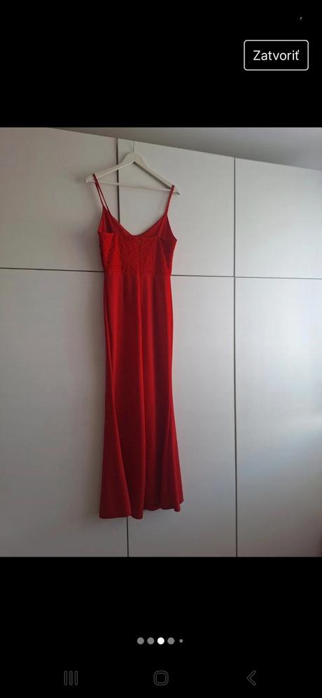 Červené spoločenské šaty, l