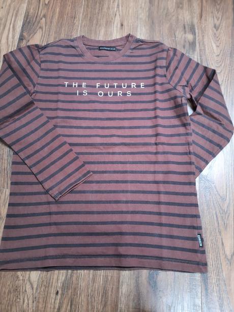 Tricko, reserved,140