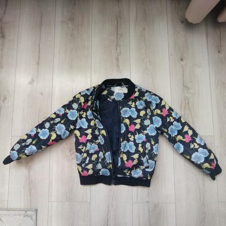 Dievčenske bundičky, 104