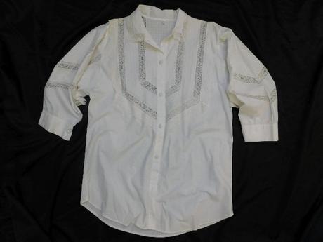 Velmi pekna vintage bluzka ku kroju, 42