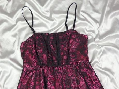 Kvalitné spoločenské šaty, 38