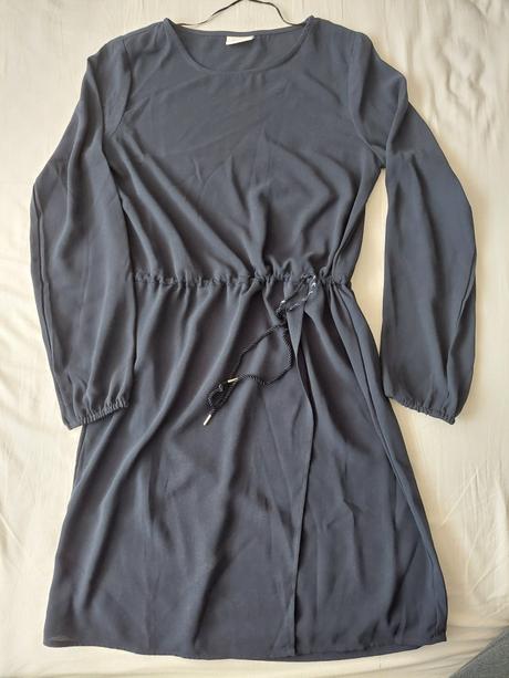 Šaty značky vila - veľkosť 34, 34