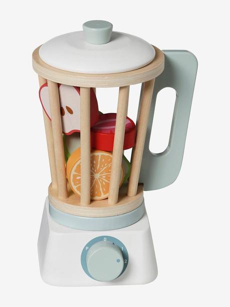 Mixér s ovocím z dreva, 