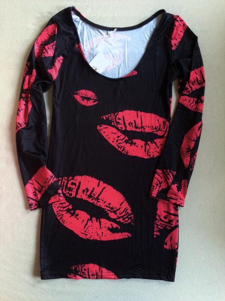 Sexi lips pritting elasticke saty vel.s/m, m / s