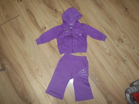 Dievčenská tepláková suprava, 74