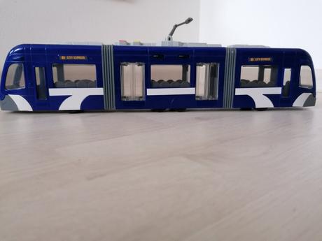 Trolejbus so zvukmi a svetlom, 