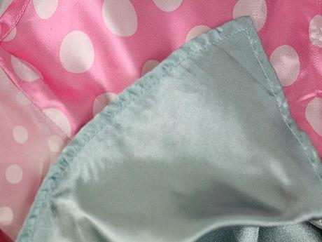 Karnevalové šaty jahoda veĺ. 44-46 a, 