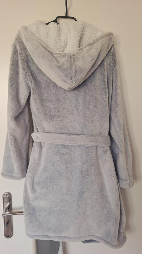 Teplý mäkučký župan s kapucňou veľ. s/m, m