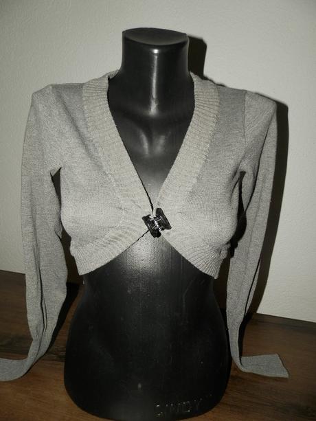 Sivé bolerko/svetrík, 38