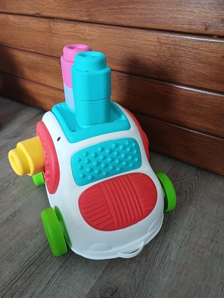 Clemmy auticko s mäkkými kockami, 