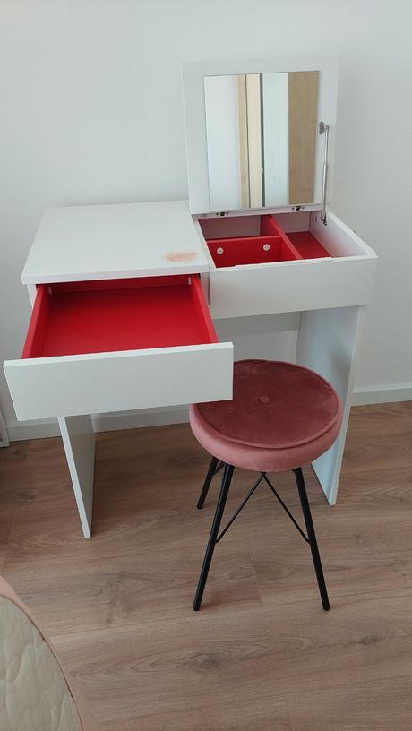 Kozmeticky stolik, ikea, pre dievcata, 