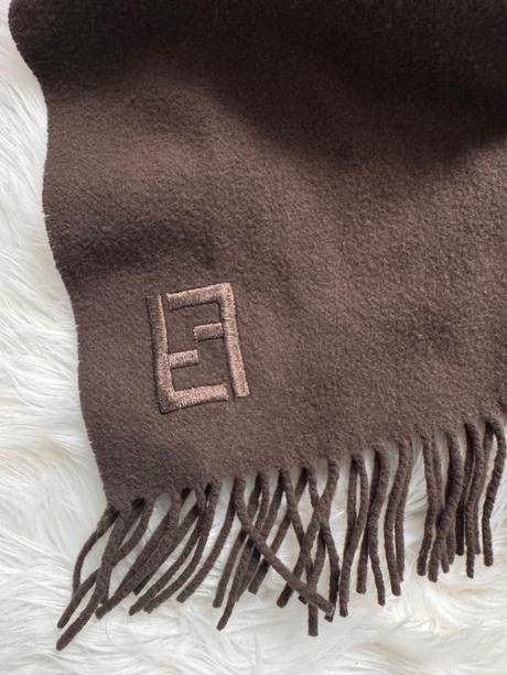 Fendi - vlnený šál,