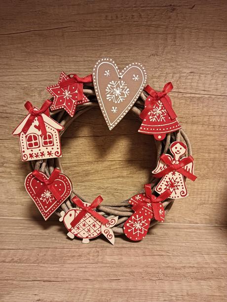 Vianočný veniec ľudový motív, 