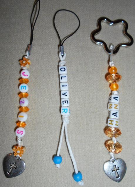 Rôzne prívesky na mobil, kľúče, tašky, zipsy atd., 