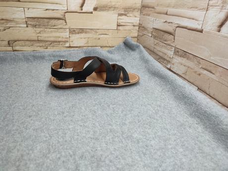 Clarks 36 - dámske čierne kožené sandále, clarks,36