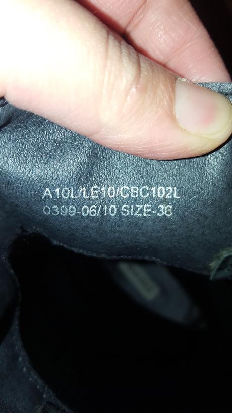 Šedé kožené čižmy č.36, 36