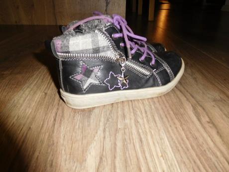 Kotnikove topanky, 28